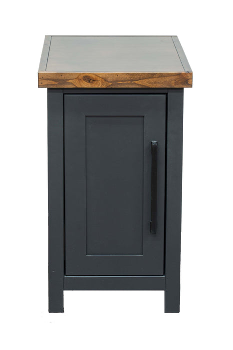 Essex - Chairside Table - Black / Whiskey